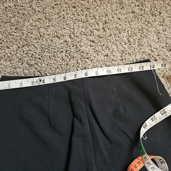 Trina Turk Black Trousers - Picture 4 of 4